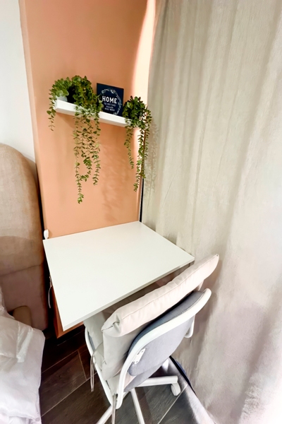 Zona de escritorio ideal para trabajo remoto